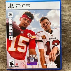 NFL Madden 22 Video Game (PS5)